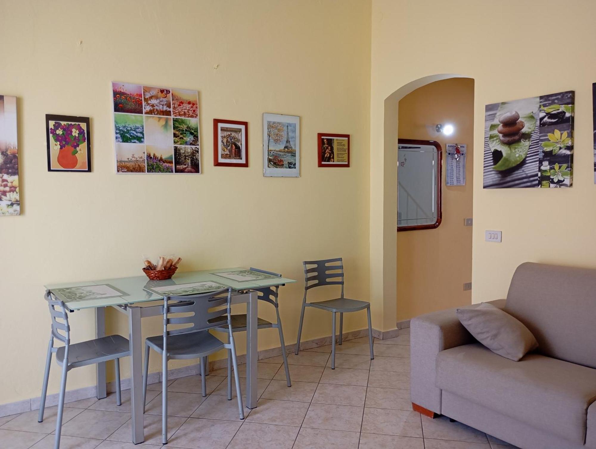 A Casa Di Ste - Vicino Aeroporto Falcone Borsellino Карини Екстериор снимка